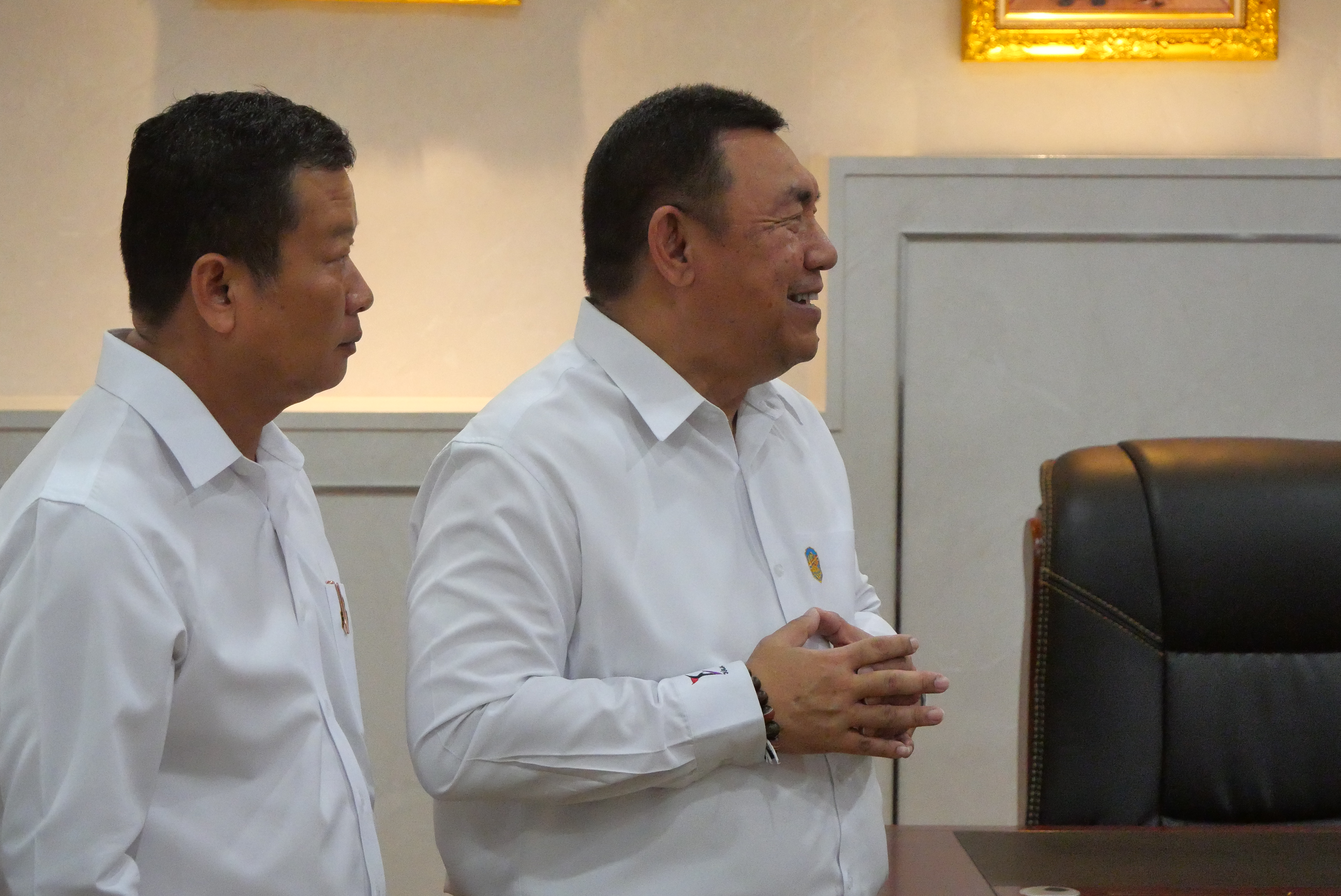 title - คณะผู้บริหาร ส.ป.ก. ร่วมแสดงความยินดีในโอกาสเข้ารับตำแหน่งของรัฐมนตรีว่าการกระทรวงเกษตรและสหกรณ์ และรัฐมนตรีช่วยว่าการกระทรวงเกษตรและสหกรณ์ 